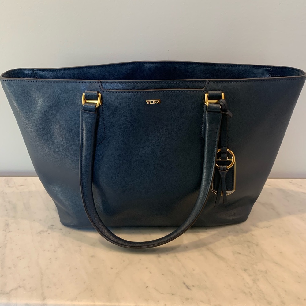 Tumi Leather Navy Blue Business Tote/Purse